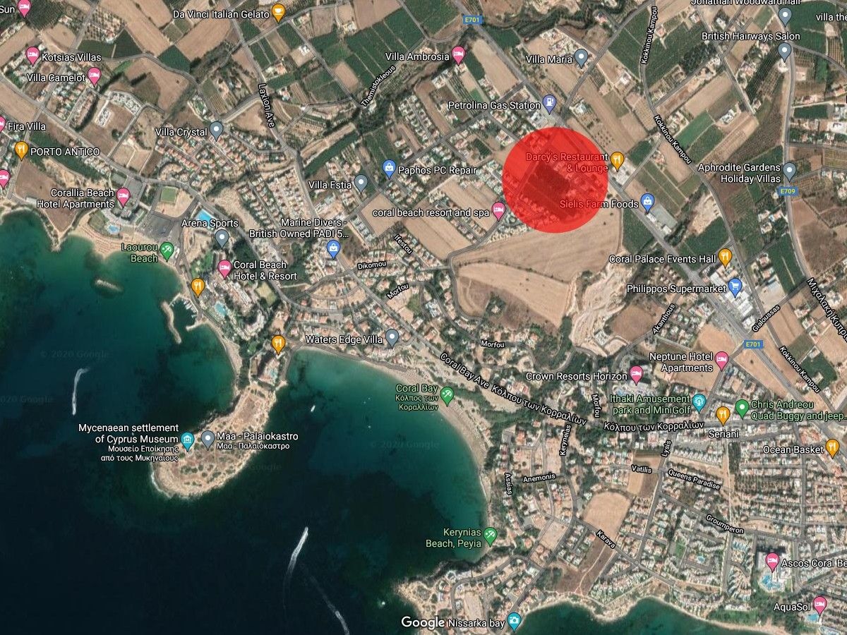 Land in Paphos, Cyprus, 4 212 sq.m - picture 1