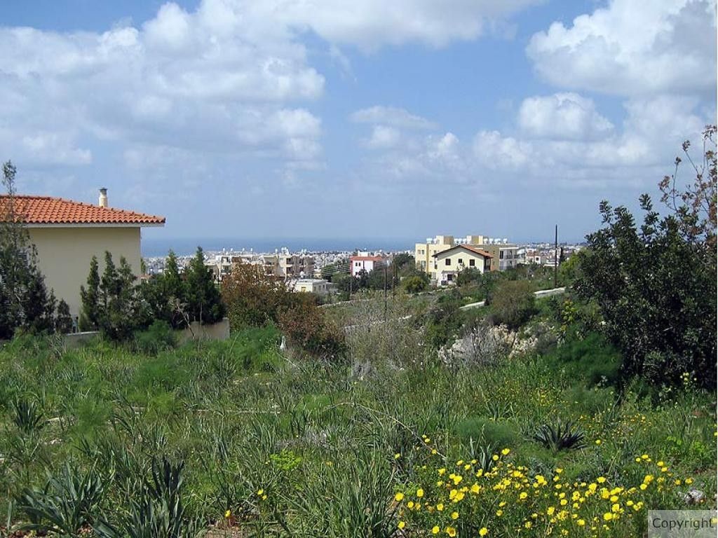 Land in Paphos, Cyprus, 743 sq.m - picture 1