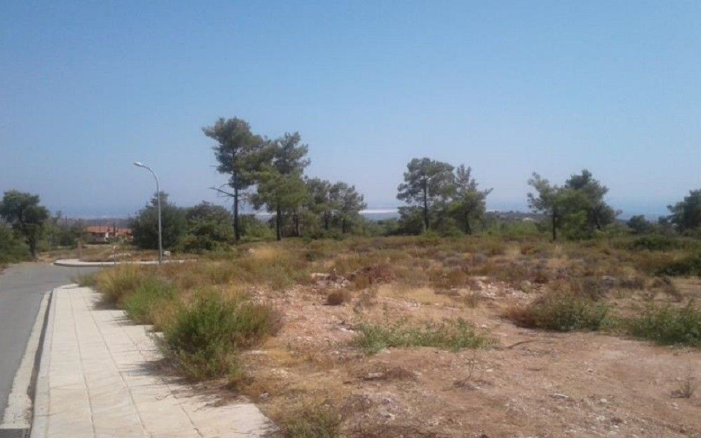 Land in Limassol, Cyprus, 15 886 sq.m - picture 1