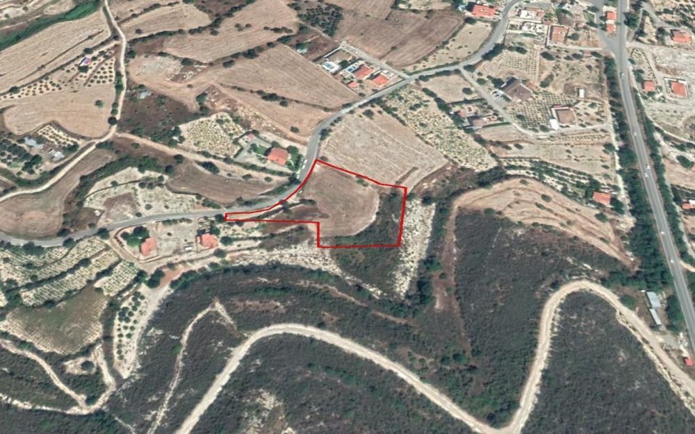 Land in Limassol, Cyprus, 5 904 sq.m - picture 1