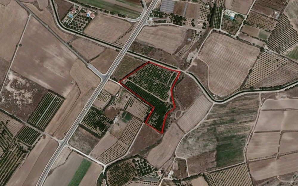 Land in Paphos, Cyprus, 27 206 sq.m - picture 1