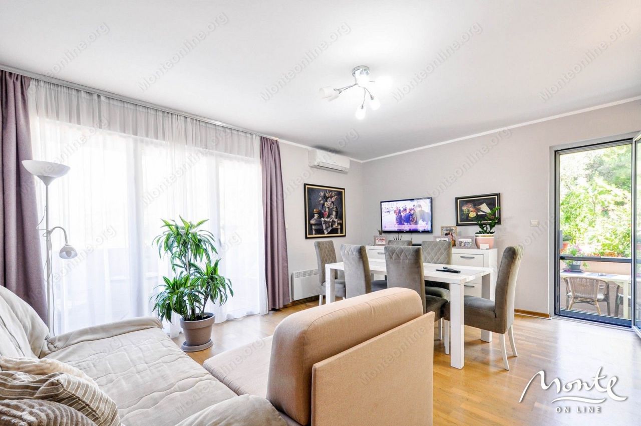 Wohnung in Tivat, Montenegro, 50 m2 - Foto 1