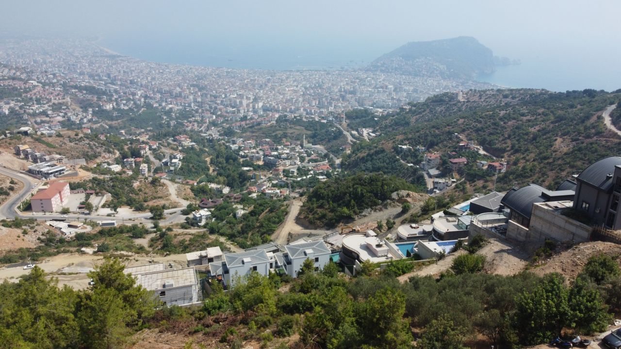 Land in Alanya, Turkey, 1 637 sq.m - picture 1