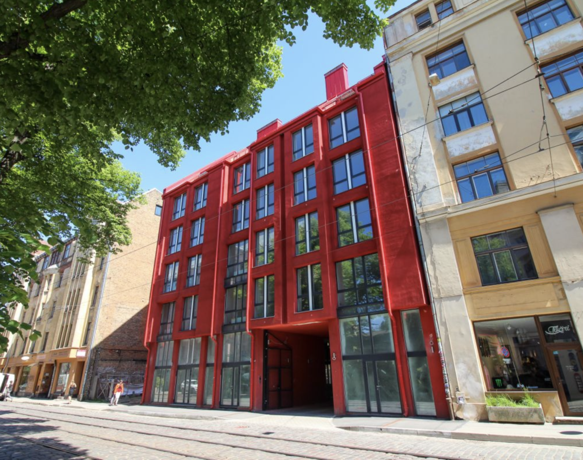 Commercial apartment building in Riga, Latvia, 1 421 sq.m - picture 1