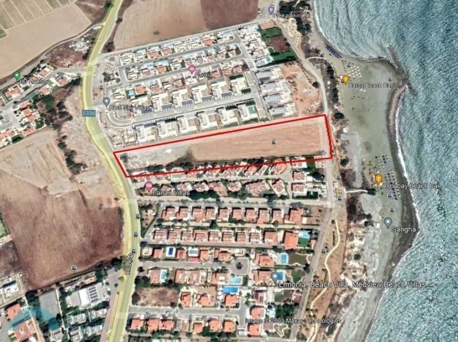 Terrain à Larnaca, Chypre, 11 441 m2 - image 1