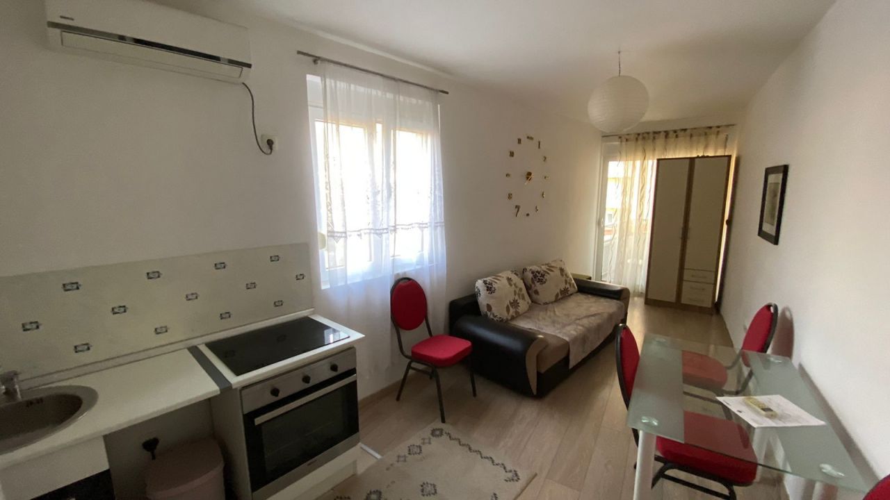 Flat in Bar, Montenegro, 43 sq.m - picture 1