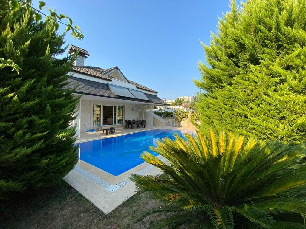 Villa in Kemer, Turkey, 400 sq.m - picture 1