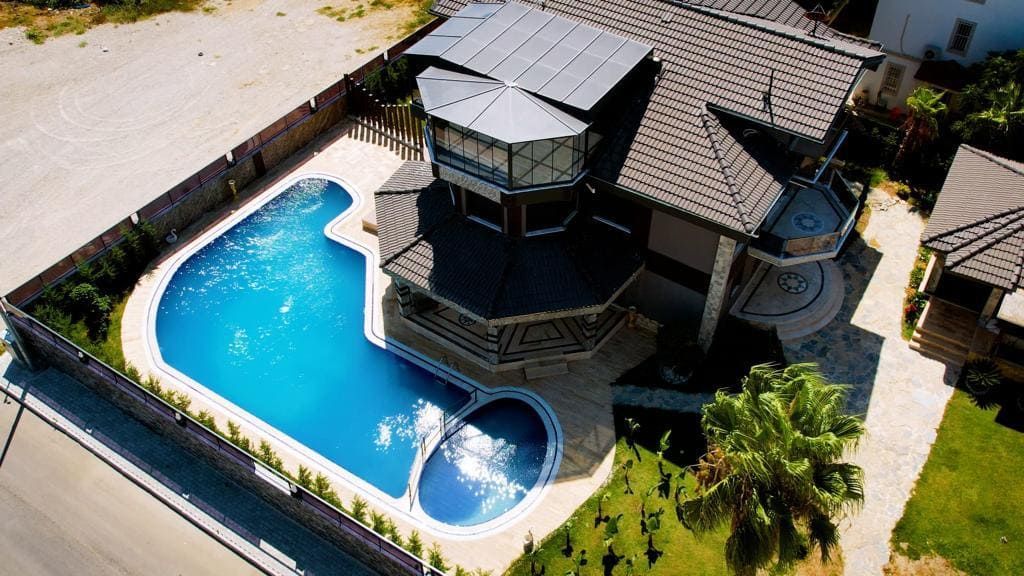 Villa in Antalya, Türkei, 700 m2 - Foto 1