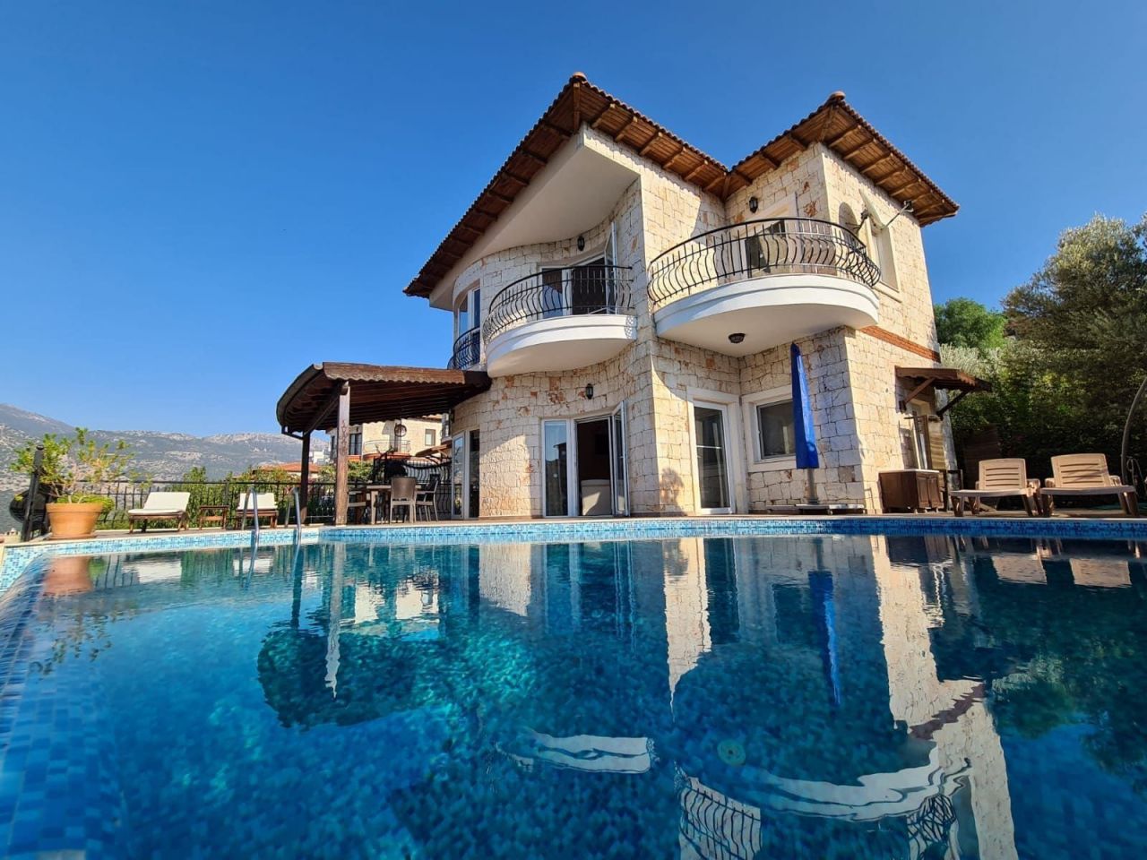Villa in Kaş, Turkey, 300 sq.m - picture 1