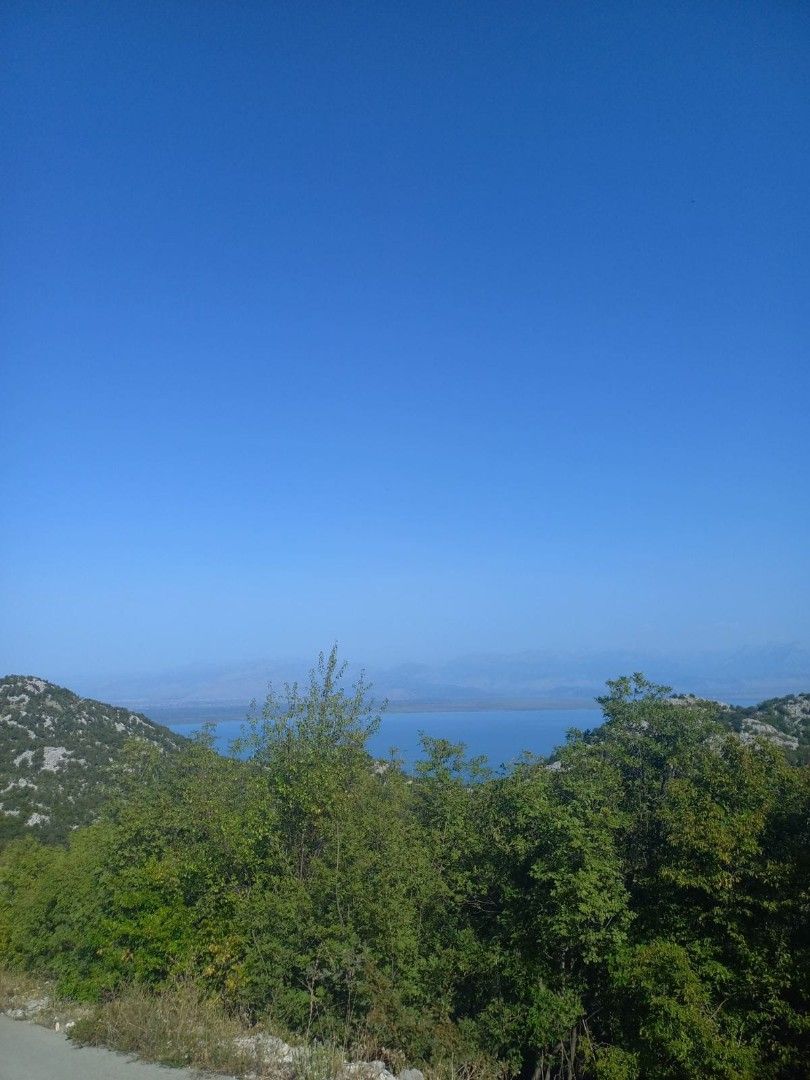 Grundstück in Virpazar, Montenegro, 20 000 m2 - Foto 1
