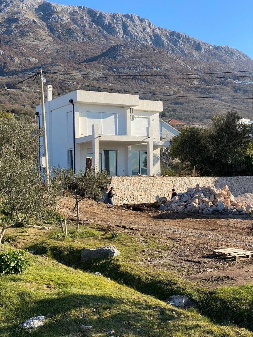 Casa en Dobra Voda, Montenegro, 150 m2 - imagen 1