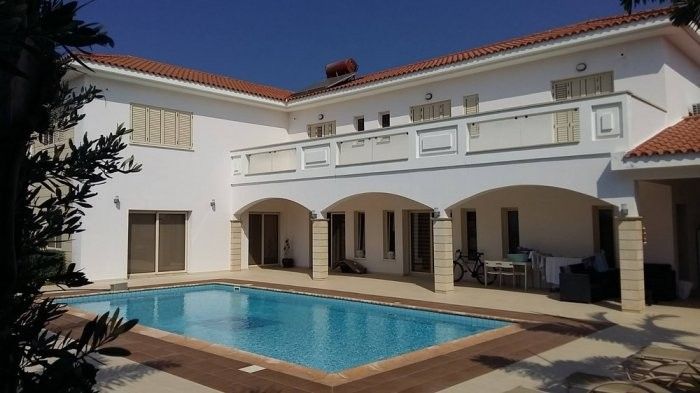 Villa in Paphos, Cyprus, 460 sq.m - picture 1