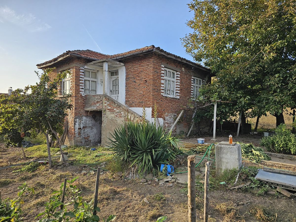 House in Brodilovo, Bulgaria, 100 sq.m - picture 1