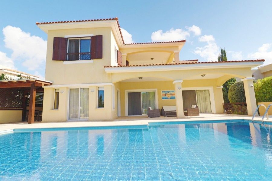 Villa in Paphos, Cyprus, 353 sq.m - picture 1