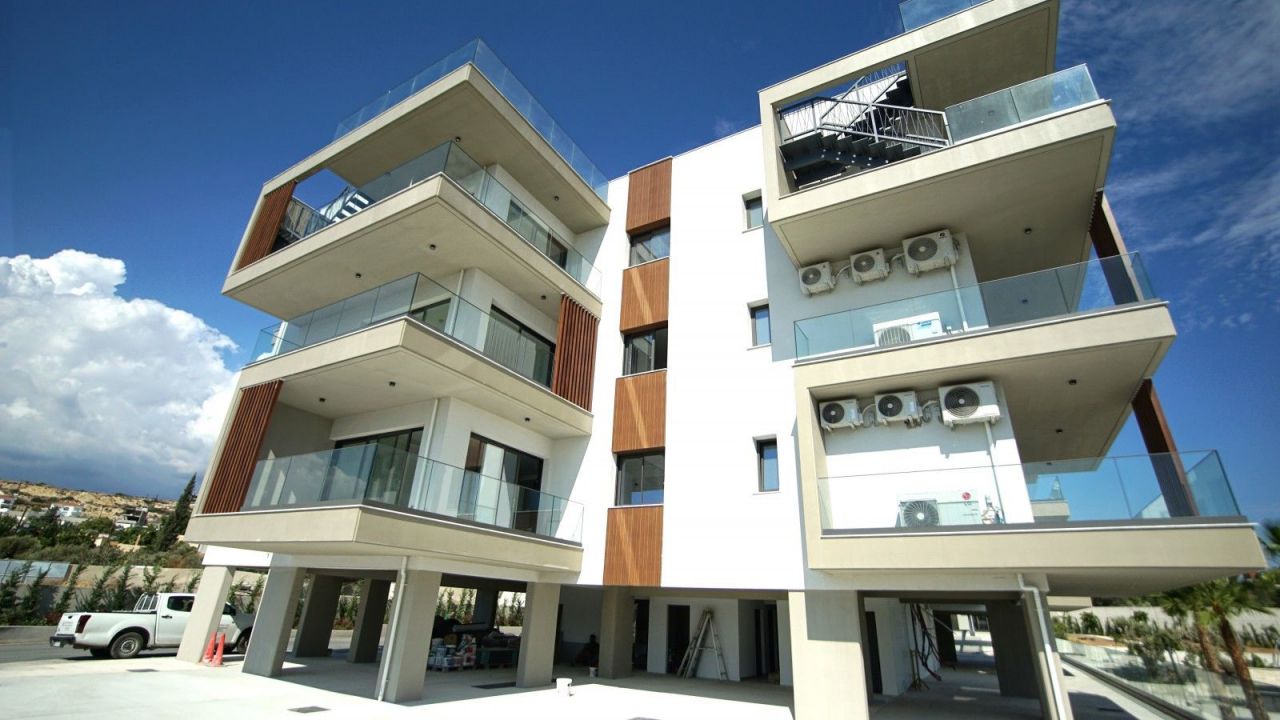 Penthouse in Limassol, Cyprus, 108 sq.m - picture 1