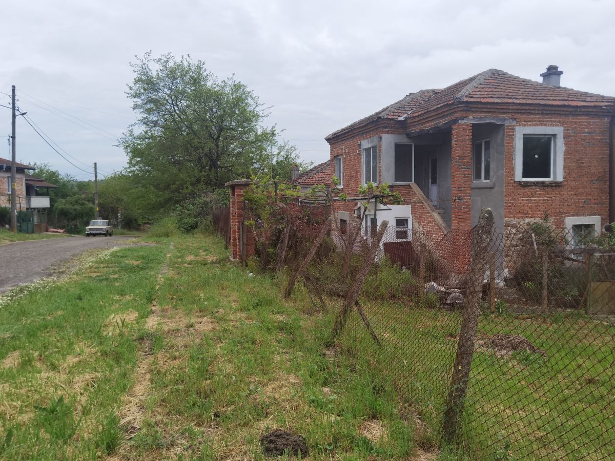 House in Drachevo, Bulgaria, 124 sq.m - picture 1