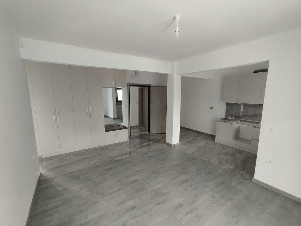 Flat in Thessaloniki, Greece, 76 sq.m - picture 1