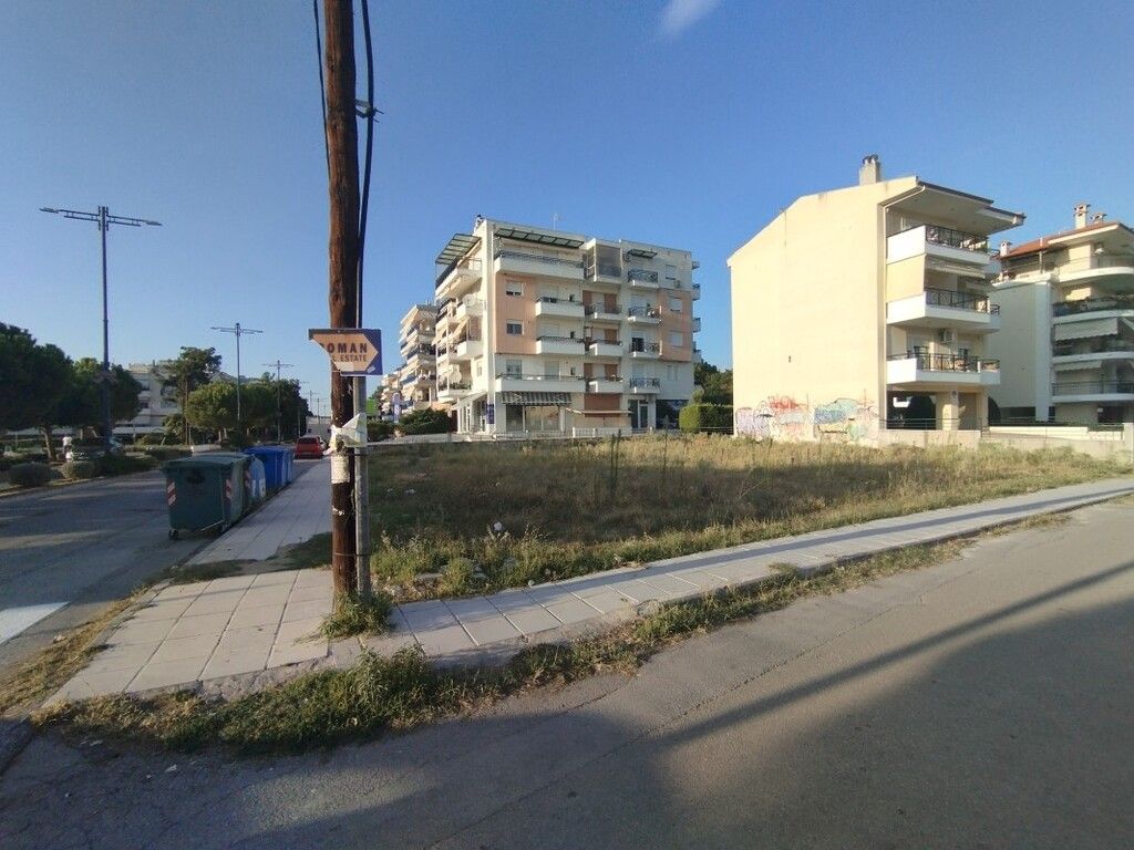 Land in Thessaloniki, Greece, 602 sq.m - picture 1