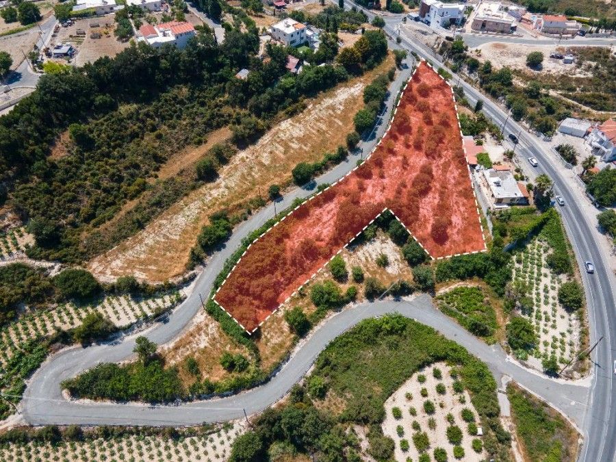 Grundstück in Paphos, Zypern, 3 847 m2 - Foto 1