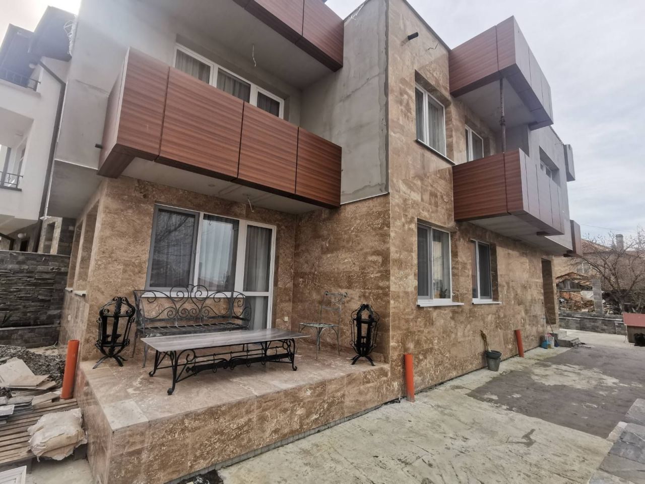Maison à Bourgas, Bulgarie, 280 m2 - image 1