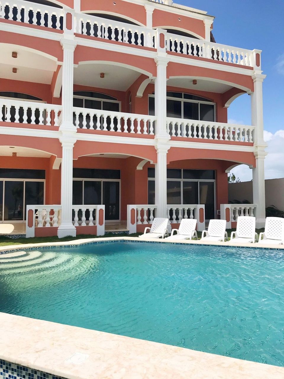 Villa in Cabarete, Dominican Republic, 900 sq.m - picture 1