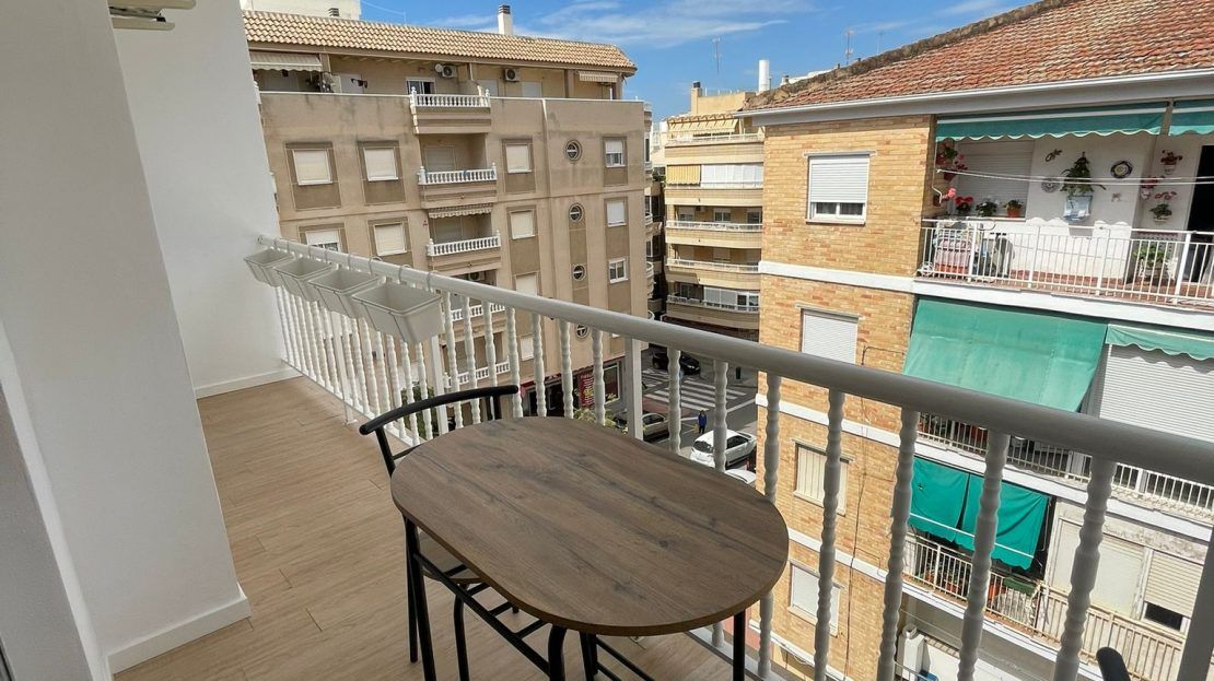 Penthouse in Torrevieja, Spain, 80 sq.m - picture 1