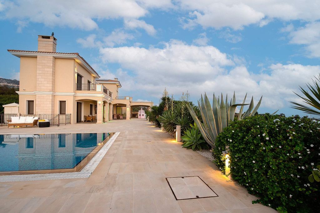 Villa in Paphos, Zypern, 519 m2 - Foto 1