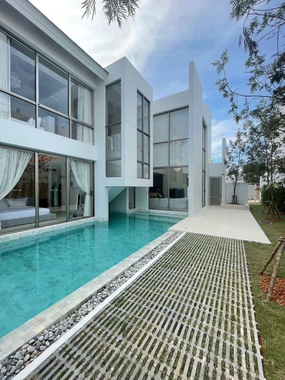 Villa on Phuket Island, Thailand, 375 sq.m - picture 1
