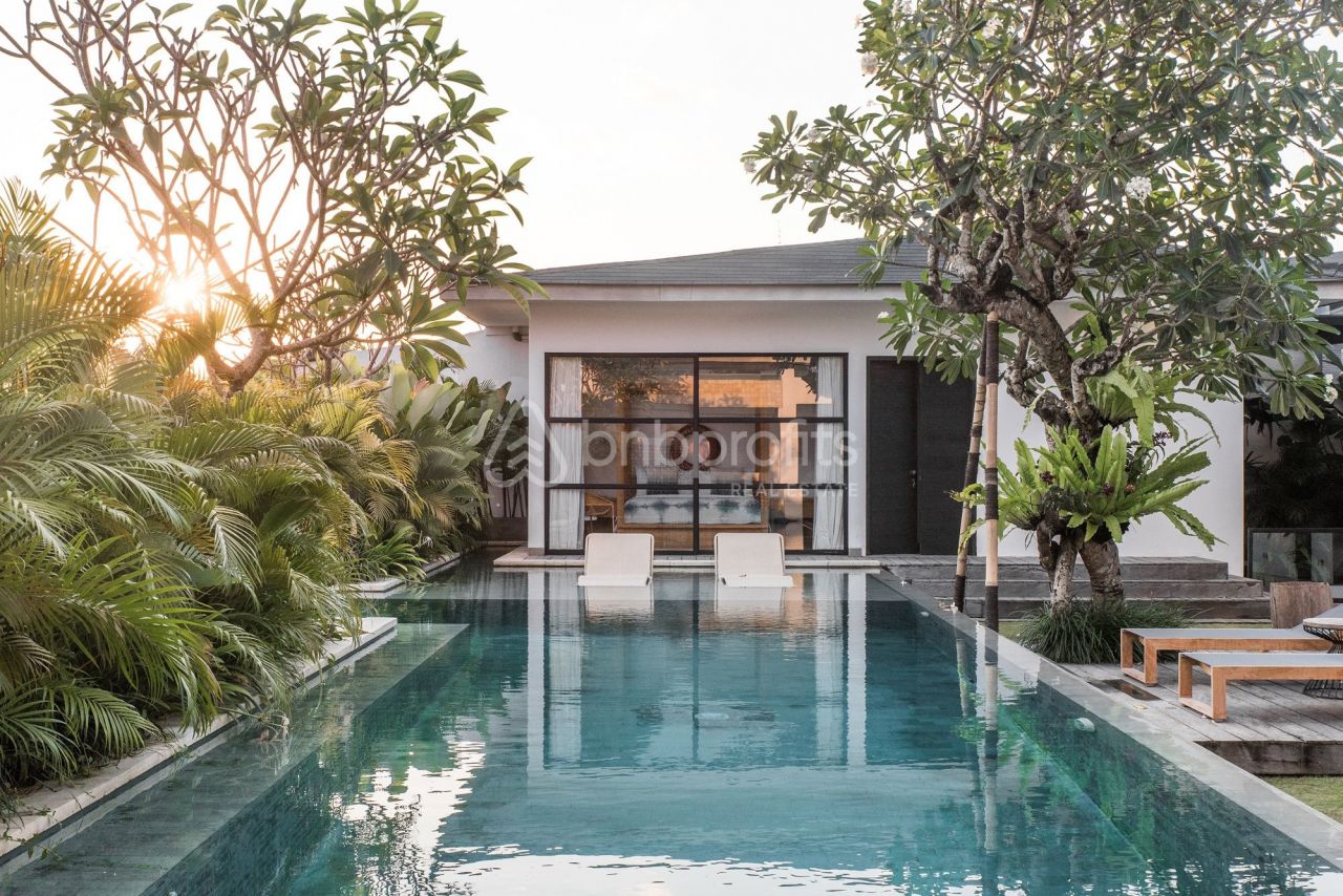 Villa en Canggu, Indonesia, 380 m2 - imagen 1