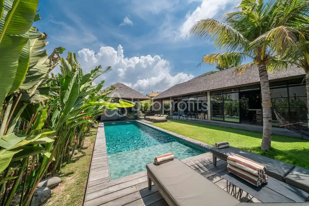 Villa in Canggu, Indonesien, 250 m2 - Foto 1