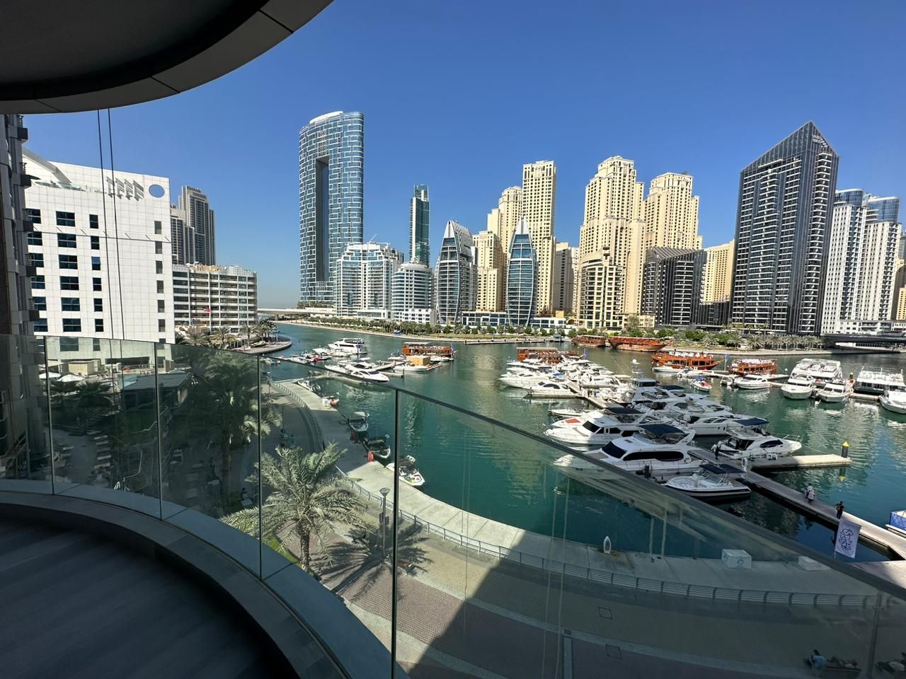 Apartamento en Dubái, EAU, 85 m2 - imagen 1