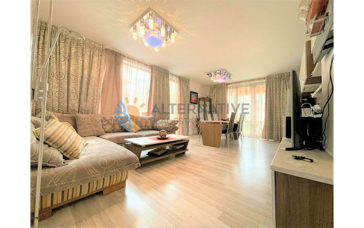 Appartement à Slantchev Briag, Bulgarie, 111 m2 - image 1