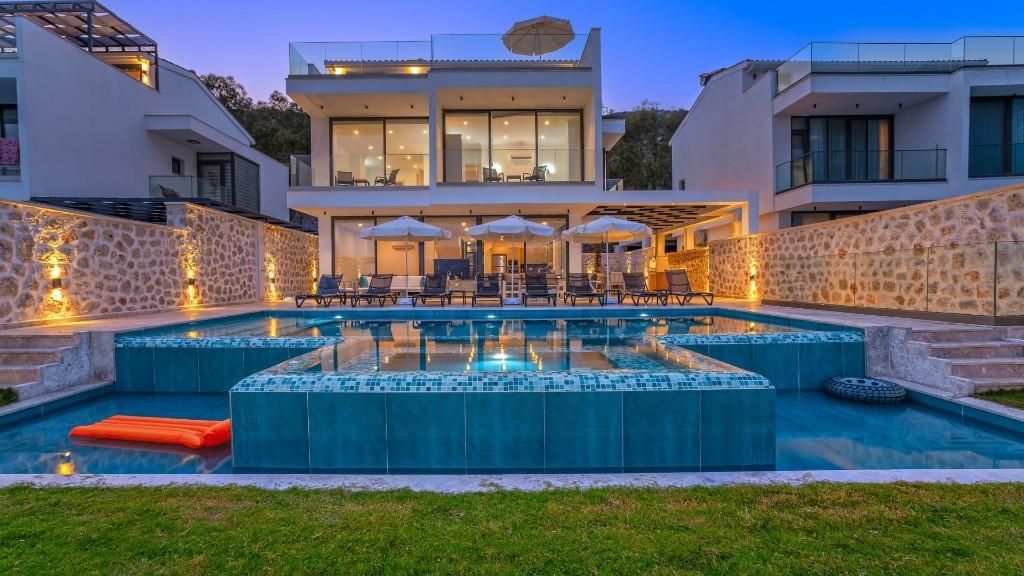 Villa en Antalya, Turquia, 300 m2 - imagen 1