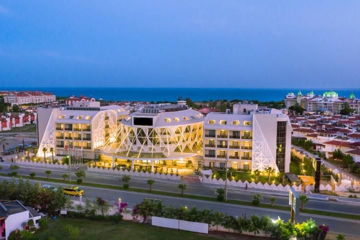 Hotel in Antalya, Turkey, 15 sq.m - picture 1