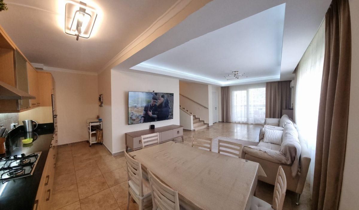 Apartment in Alanya, Turkey, 160 sq.m - picture 1