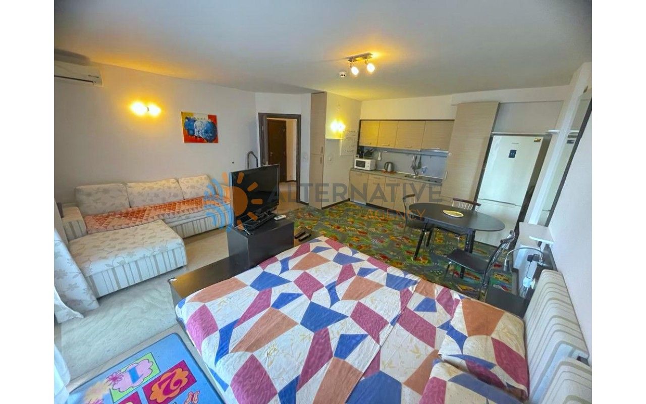 Appartement à Slantchev Briag, Bulgarie, 75 m2 - image 1