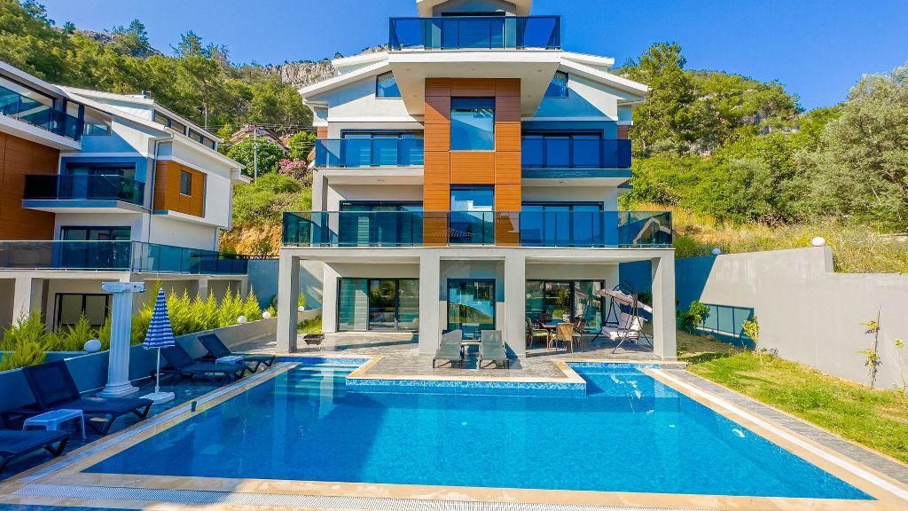 Villa in Fethiye, Türkei, 302 m2 - Foto 1