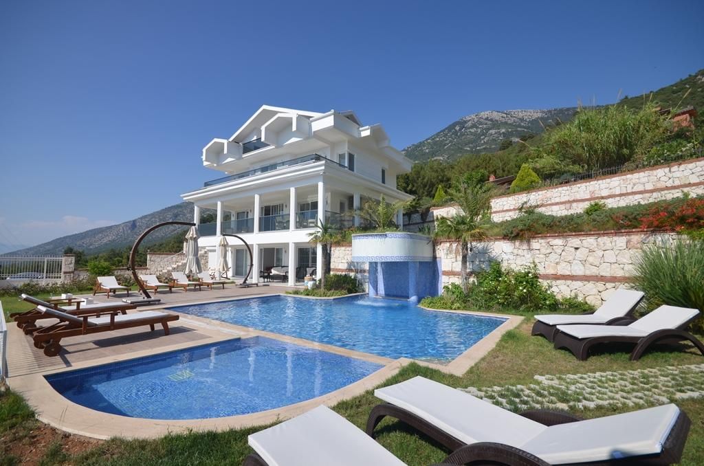 Villa in Fethiye, Türkei, 350 m2 - Foto 1