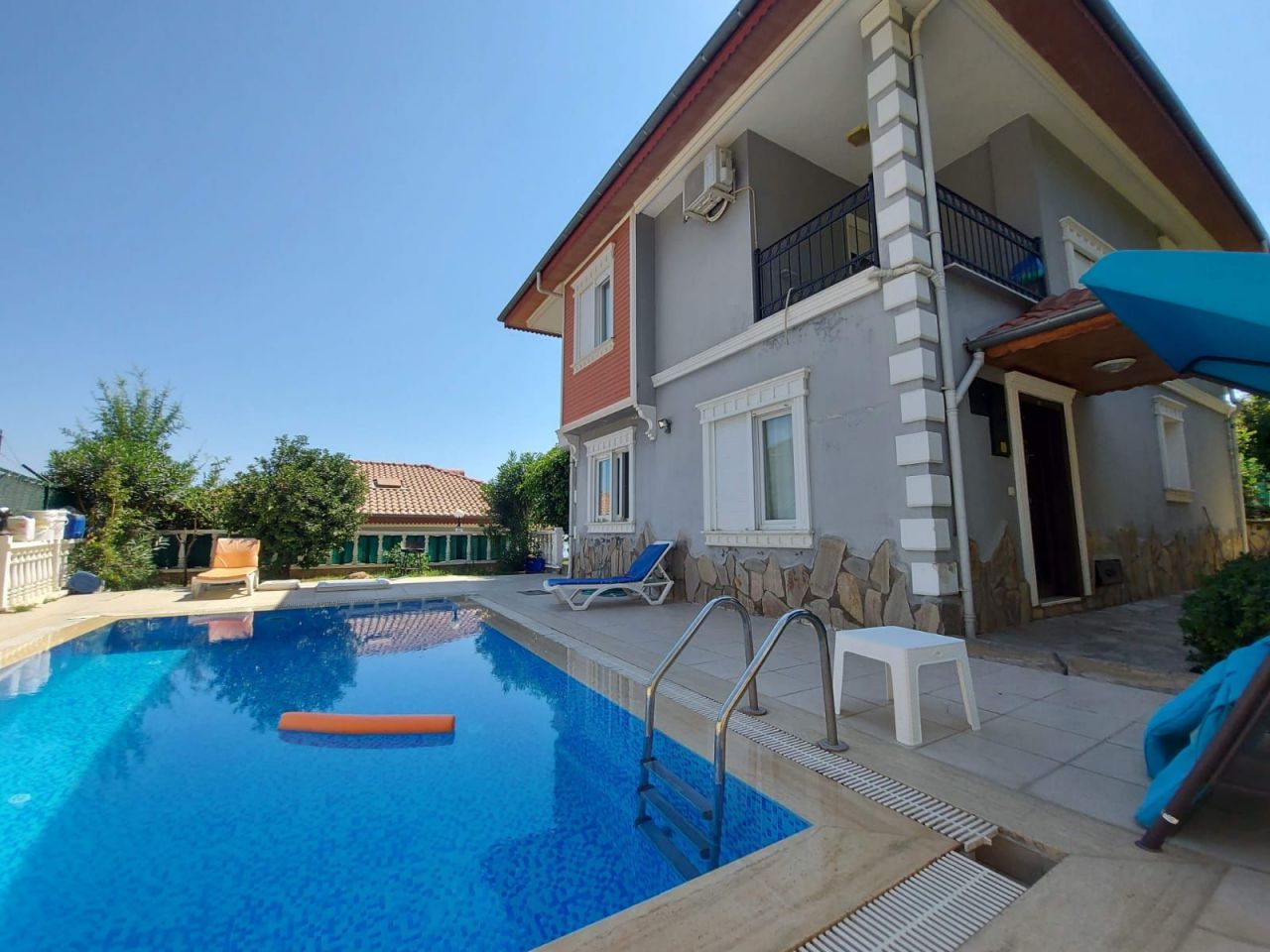 Villa à Alanya, Turquie, 190 m2 - image 1