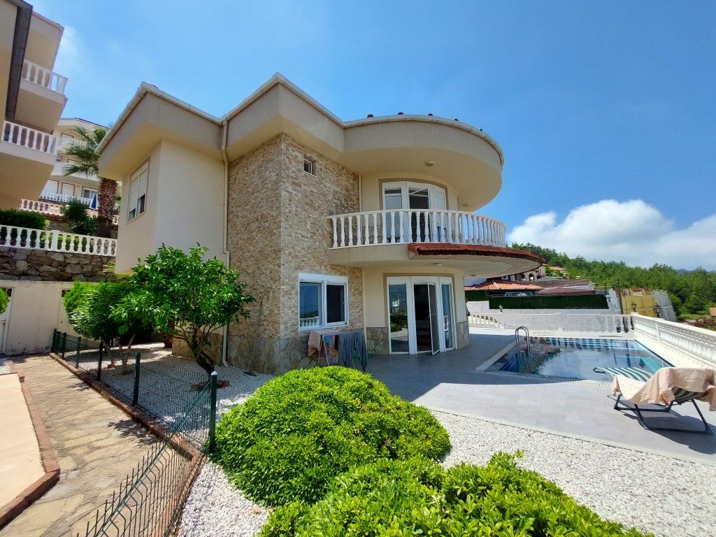Villa in Alanya, Turkey, 165 sq.m - picture 1
