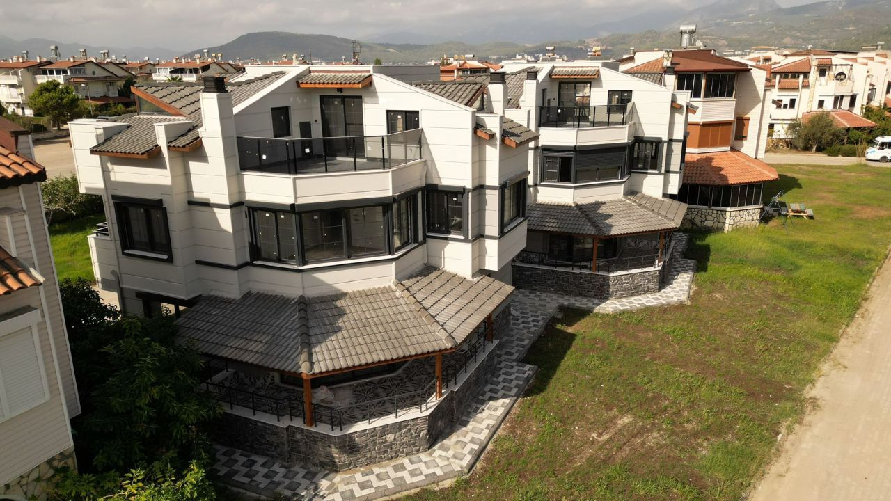 Villa en Kemer, Turquia, 180 m2 - imagen 1