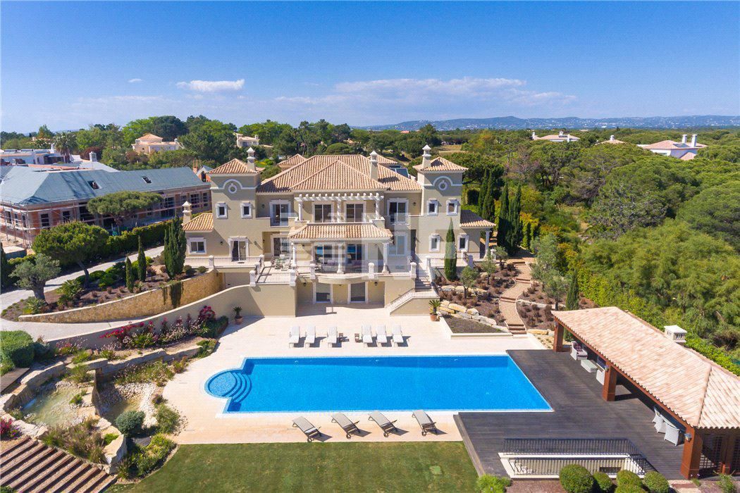 Villa Kvinta-do-Lago, Portugal, 830 m2 - imagen 1