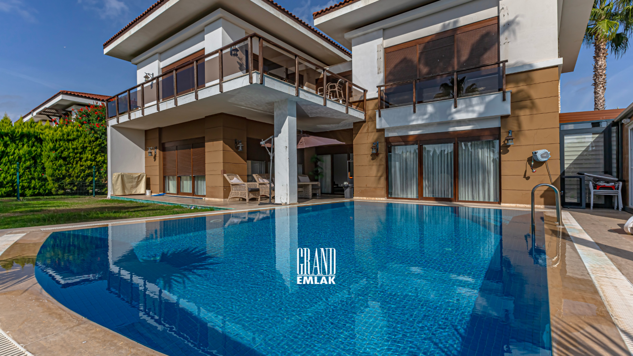 Villa in Belek, Türkei, 540 m2 - Foto 1