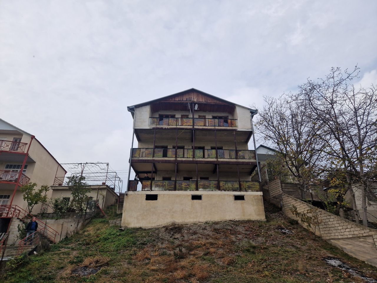 Maison à Tbilissi, Géorgie, 500 m2 - image 1