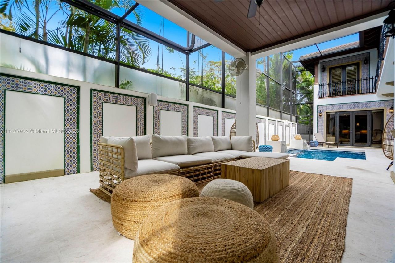 Villa en Miami, Estados Unidos, 370 m2 - imagen 1