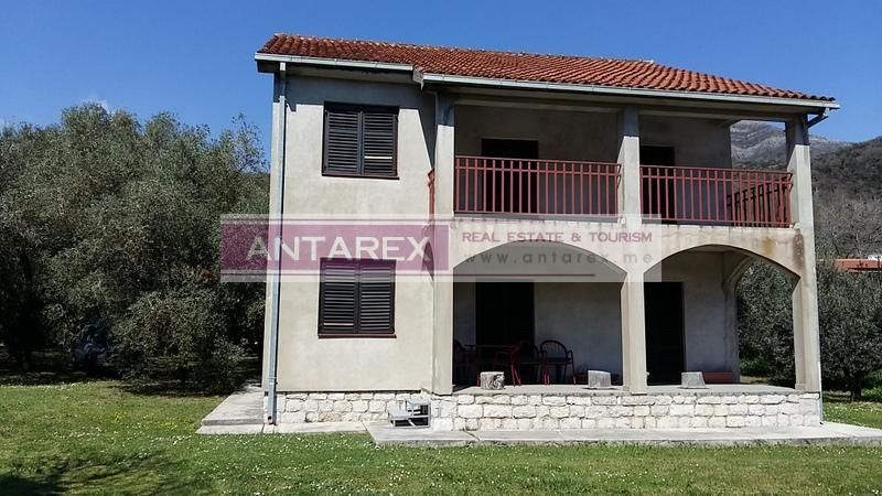 Villa in Bijela, Montenegro, 200 sq.m - picture 1