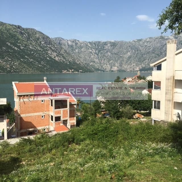 Grundstück in Stoliw, Montenegro, 800 m2 - Foto 1