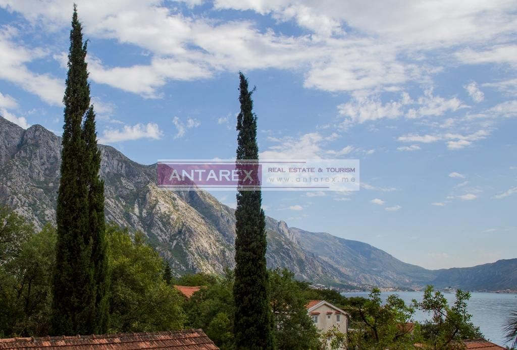 Villa in Orahovac, Montenegro, 110 sq.m - picture 1