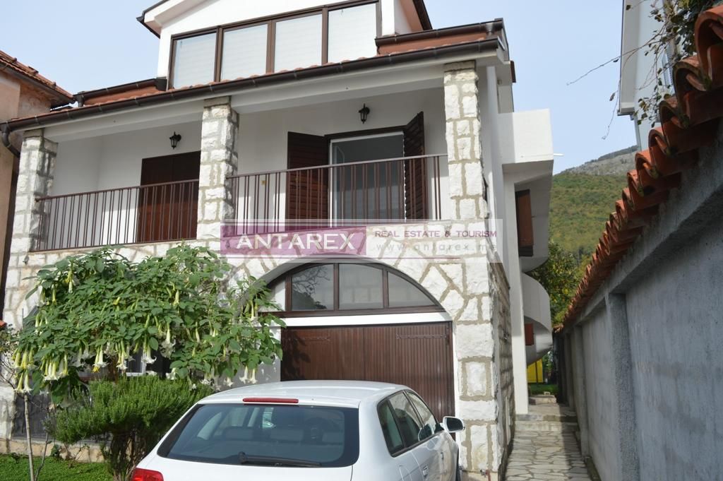 Villa in Bijela, Montenegro, 154 sq.m - picture 1