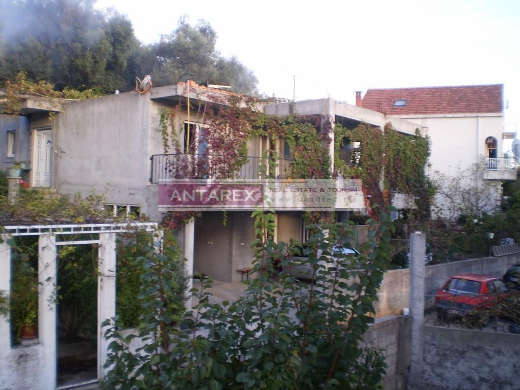 Villa in Herceg-Novi, Montenegro, 165 sq.m - picture 1